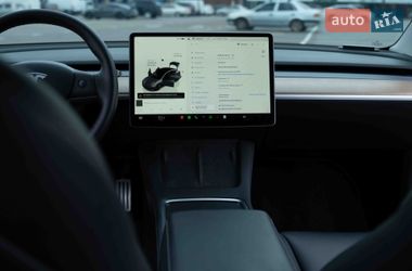 Седан Tesla Model 3 2022 в Одессе