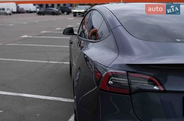 Седан Tesla Model 3 2022 в Одессе
