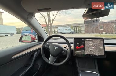 Седан Tesla Model 3 2021 в Золочеві