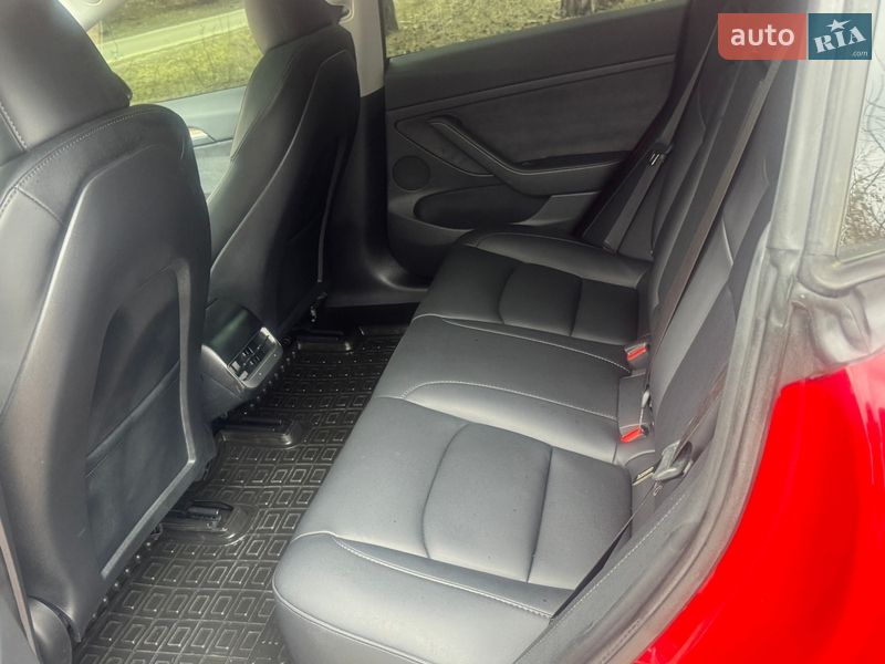 Седан Tesla Model 3 2023 в Киеве фото 5 Седан Tesla Model 3 2023 в Киеве