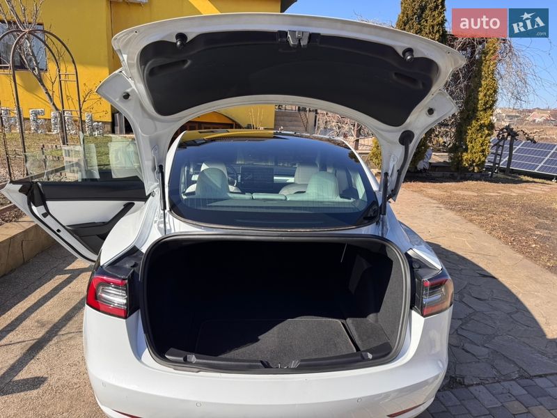 Седан Tesla Model 3 2018 в Одессе фото 14 Седан Tesla Model 3 2018 в Одессе
