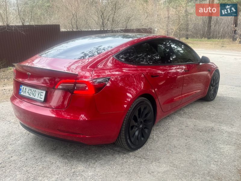 Седан Tesla Model 3 2023 в Киеве фото 15 Седан Tesla Model 3 2023 в Киеве