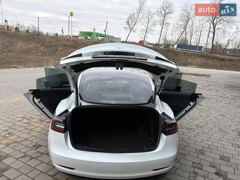 Седан Tesla Model 3 2021 в Хмельницькому фото 12 Седан Tesla Model 3 2021 в Хмельницькому