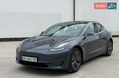Седан Tesla Model 3 2019 в Виннице