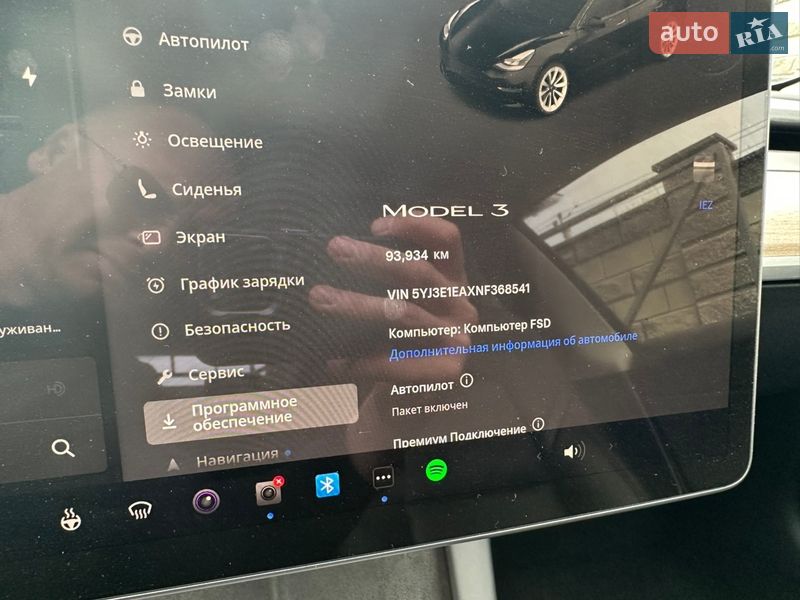 Седан Tesla Model 3 2022 в Киеве