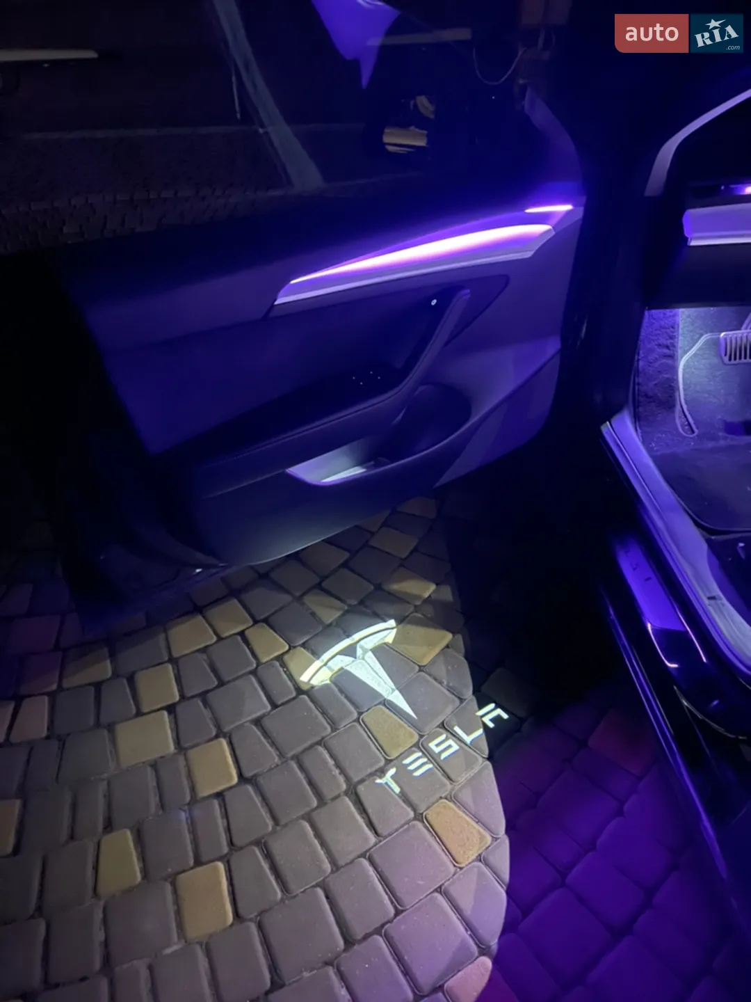 2022 Tesla Model 3 - мініатюра 15