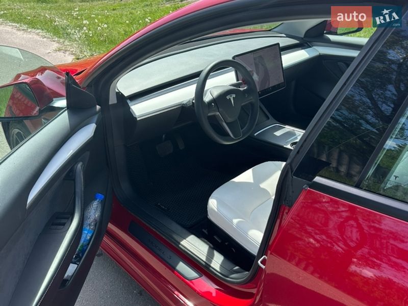 Седан Tesla Model 3 2021 в Киеве фото 7 Седан Tesla Model 3 2021 в Киеве