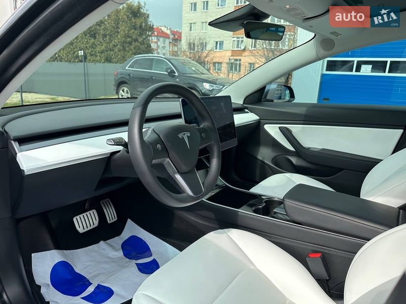 Седан Tesla Model 3 2020 в Львове фото 11 Седан Tesla Model 3 2020 в Львове
