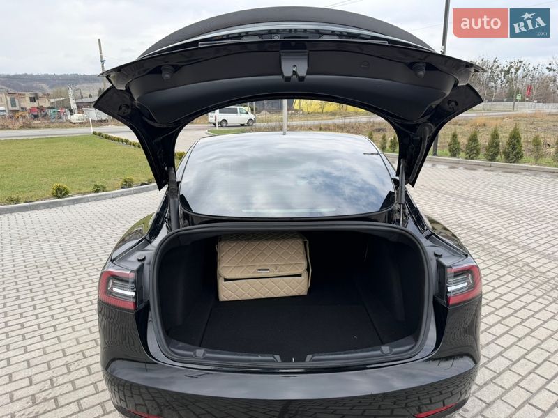 Седан Tesla Model 3 2022 в Золочеве фото 32 Седан Tesla Model 3 2022 в Золочеве