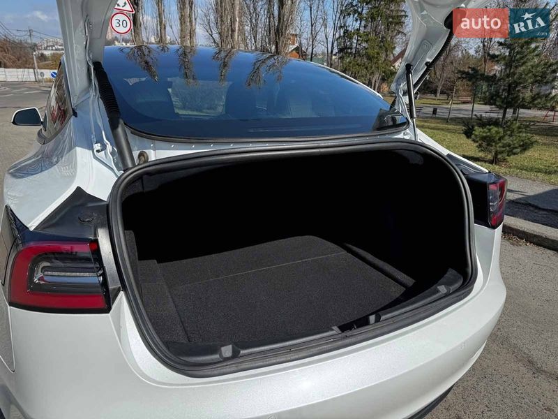 Седан Tesla Model 3 2022 в Киеве фото 12 Седан Tesla Model 3 2022 в Киеве