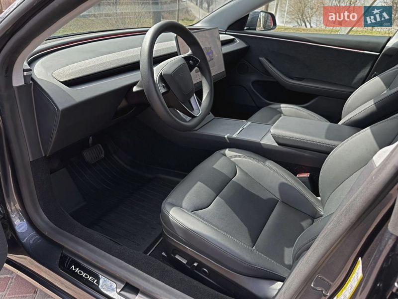 Седан Tesla Model 3 2024 в Кропивницком фото 15 Седан Tesla Model 3 2024 в Кропивницком
