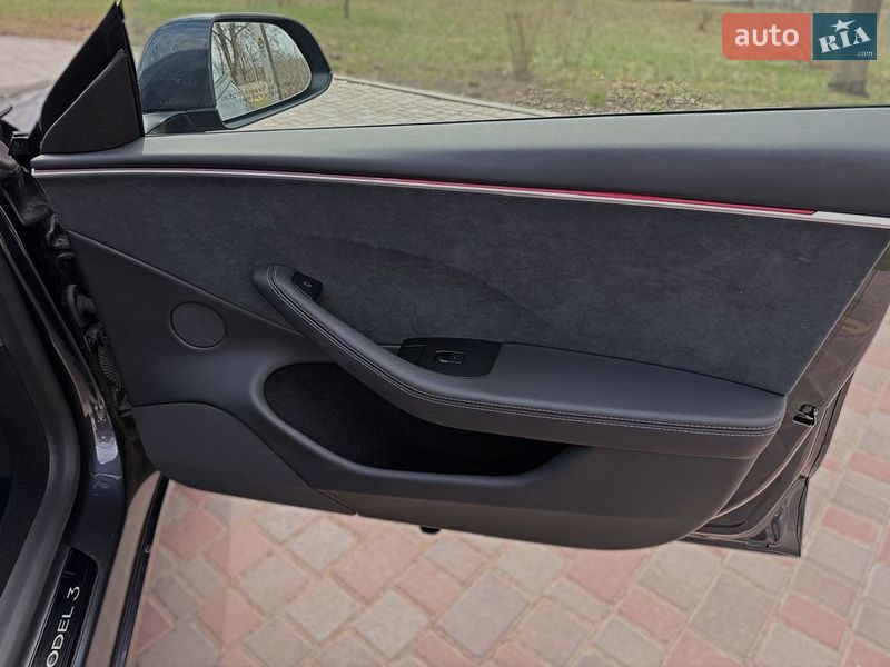 Седан Tesla Model 3 2024 в Кропивницком фото 29 Седан Tesla Model 3 2024 в Кропивницком