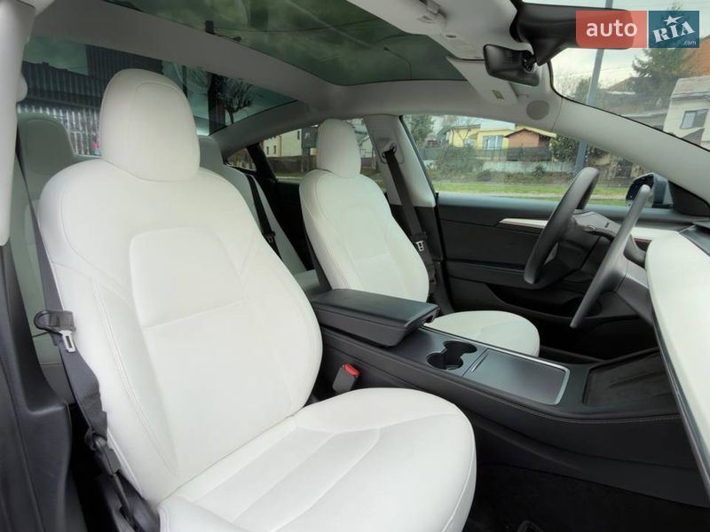 Седан Tesla Model 3 2022 в Львове фото 16 Седан Tesla Model 3 2022 в Львове