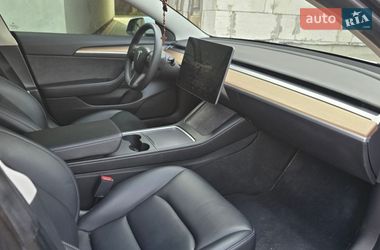Седан Tesla Model 3 2023 в Львові
