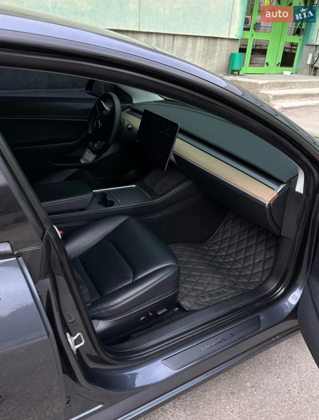 2020 Tesla Model 3 - мініатюра 9
