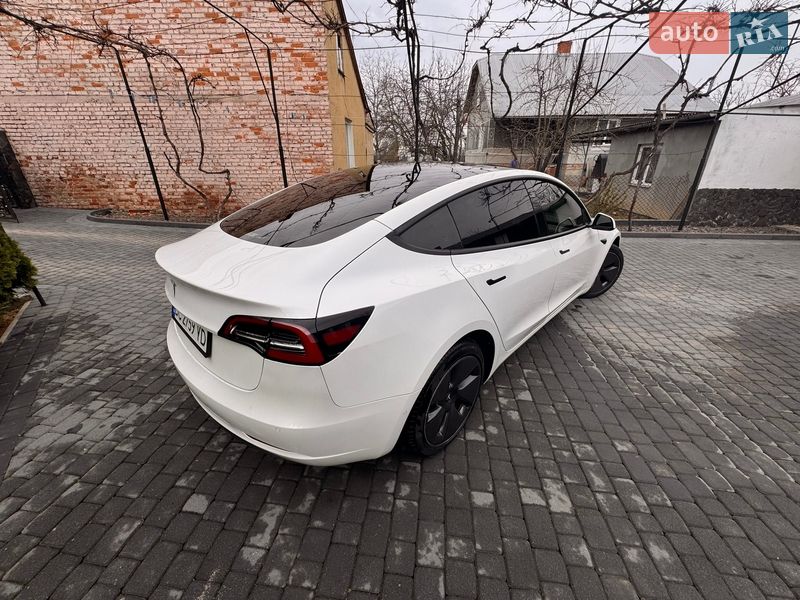 Седан Tesla Model 3 2021 в Самборе