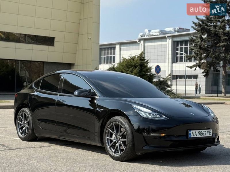 Седан Tesla Model 3 2019 в Запорожье