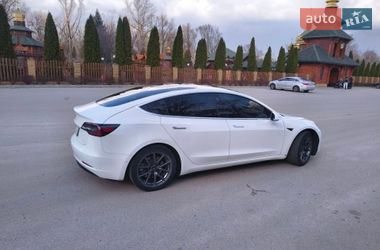 Седан Tesla Model 3 2020 в Дніпрі