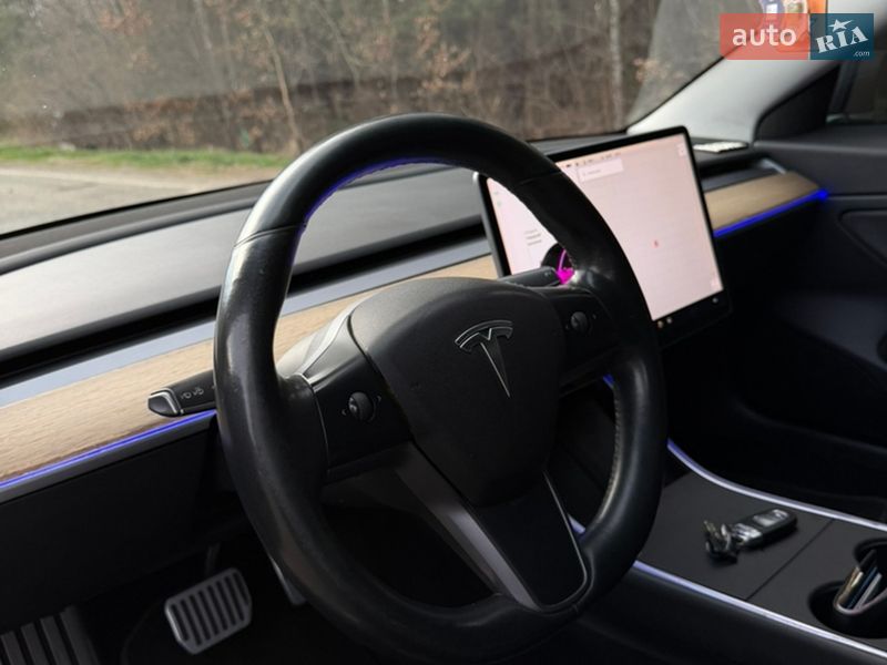 Седан Tesla Model 3 2018 в Ковеле