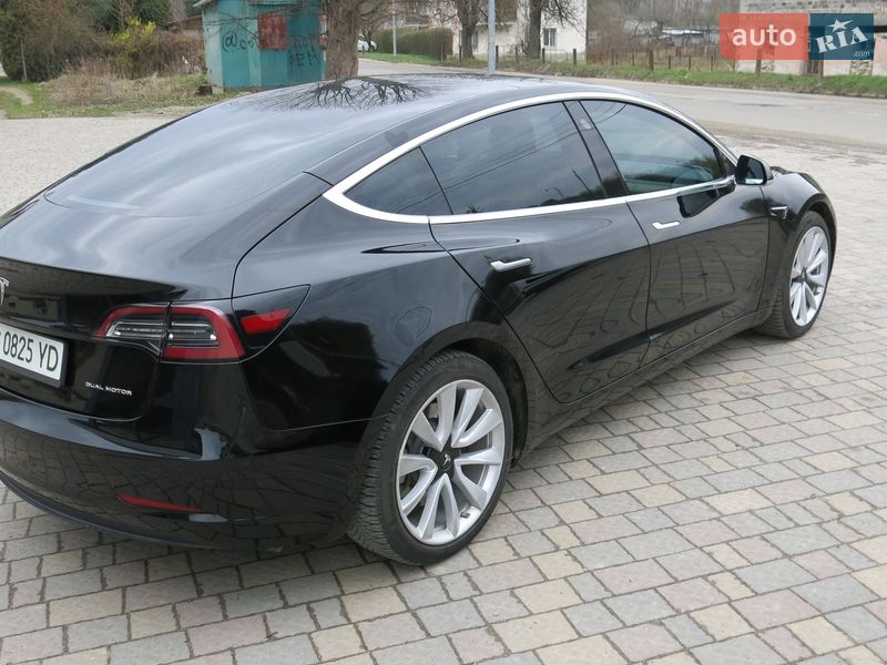Седан Tesla Model 3 2020 в Львове фото 15 Седан Tesla Model 3 2020 в Львове