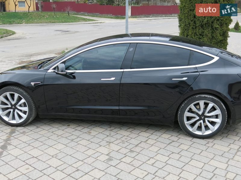 Седан Tesla Model 3 2020 в Львове фото 10 Седан Tesla Model 3 2020 в Львове