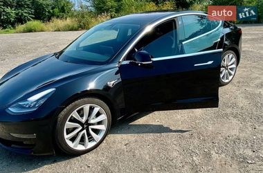 Седан Tesla Model 3 2018 в Одесі