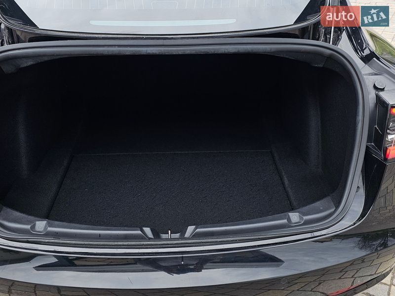 Седан Tesla Model 3 2020 в Львове фото 47 Седан Tesla Model 3 2020 в Львове