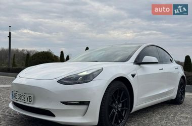 Седан Tesla Model 3 2023 в Днепре