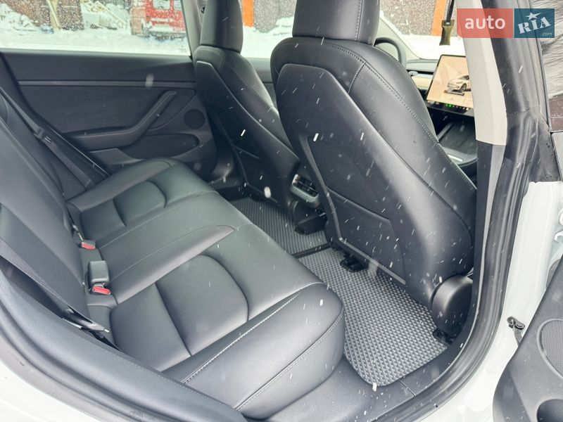 Седан Tesla Model 3 2023 в Днепре фото 29 Седан Tesla Model 3 2023 в Днепре