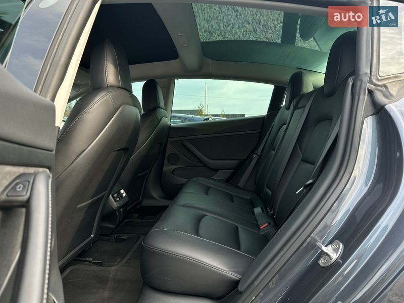 Седан Tesla Model 3 2023 в Львові фото 19 Седан Tesla Model 3 2023 в Львові