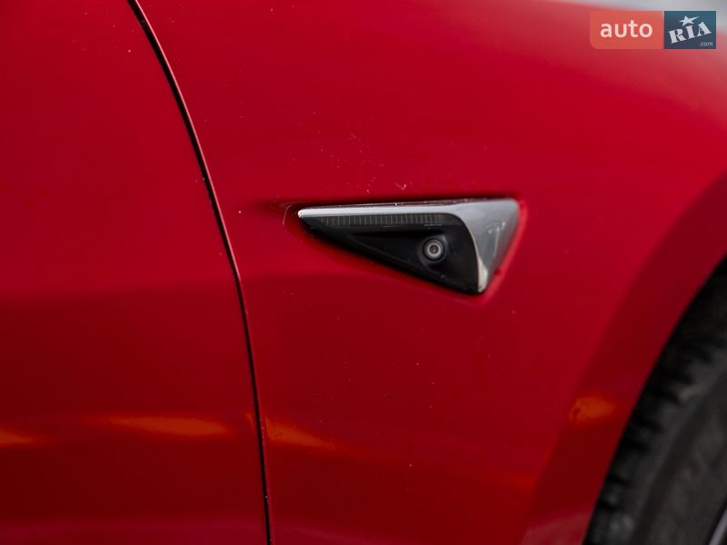 Седан Tesla Model 3 2018 в Житомирі