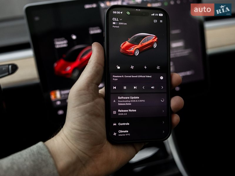 Седан Tesla Model 3 2018 в Житомирі