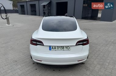 Седан Tesla Model 3 2022 в Киеве