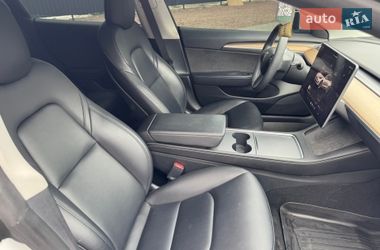 Седан Tesla Model 3 2022 в Киеве