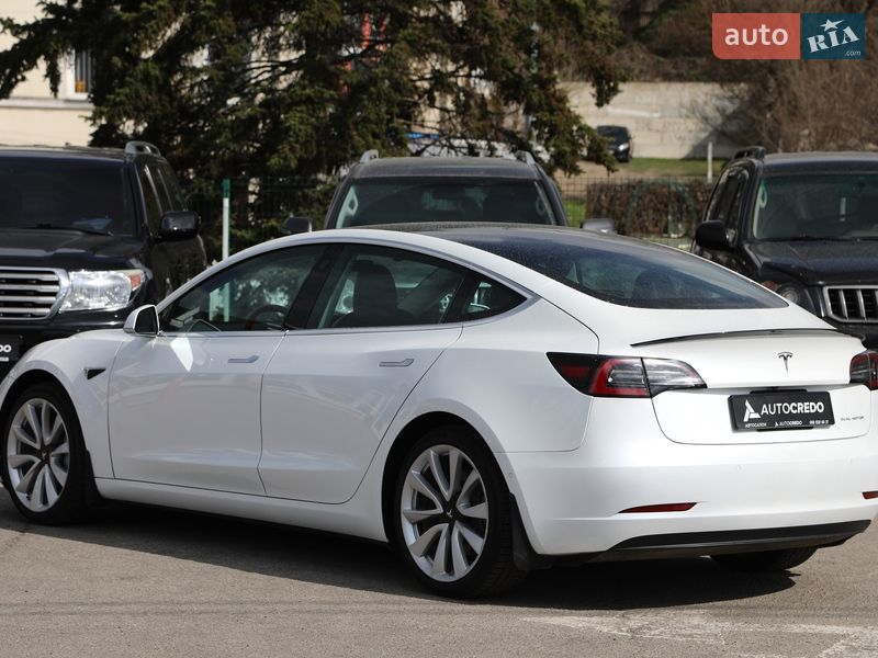 Седан Tesla Model 3 2019 в Харькове