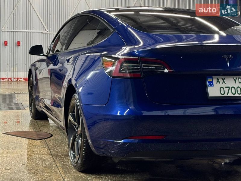 Седан Tesla Model 3 2022 в Харькове