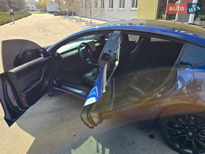 Седан Tesla Model 3 2019 в Полтаве