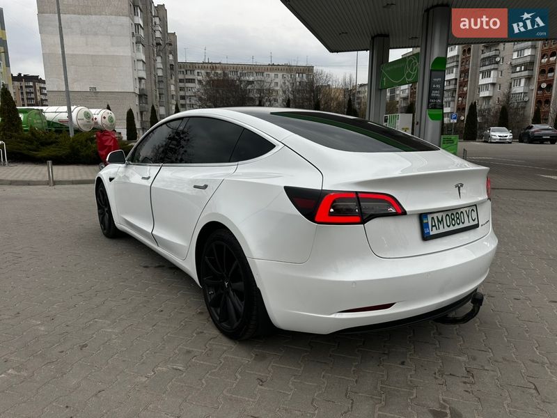 Седан Tesla Model 3 2019 в Житомирі