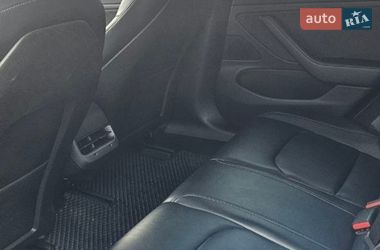 Седан Tesla Model 3 2018 в Ирпене
