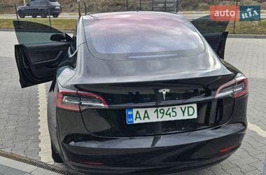 Седан Tesla Model 3 2018 в Ирпене