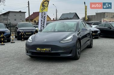 Седан Tesla Model 3 2019 в Ивано-Франковске