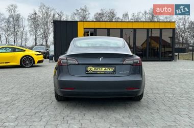 Седан Tesla Model 3 2019 в Ивано-Франковске