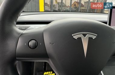 Седан Tesla Model 3 2019 в Ивано-Франковске
