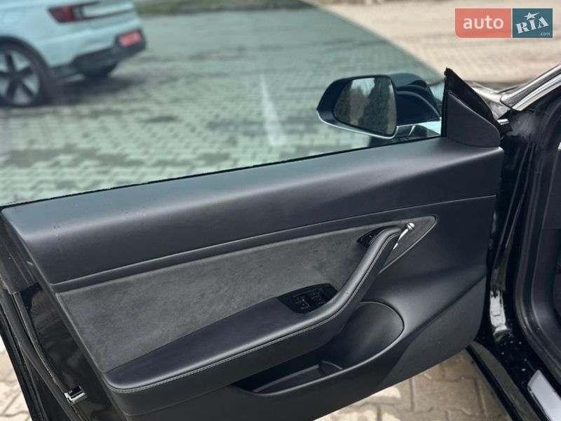 Седан Tesla Model 3 2020 в Бучаче фото 9 Седан Tesla Model 3 2020 в Бучаче