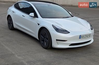 Седан Tesla Model 3 2023 в Києві