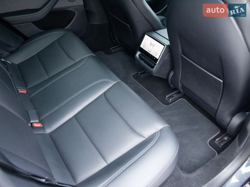 Седан Tesla Model 3 2024 в Киеве фото 22 Седан Tesla Model 3 2024 в Киеве