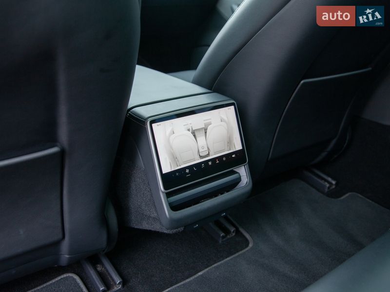 Седан Tesla Model 3 2024 в Киеве фото 24 Седан Tesla Model 3 2024 в Киеве