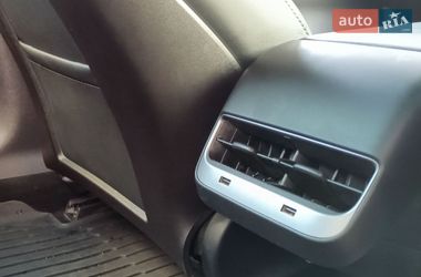 Седан Tesla Model 3 2019 в Киеве