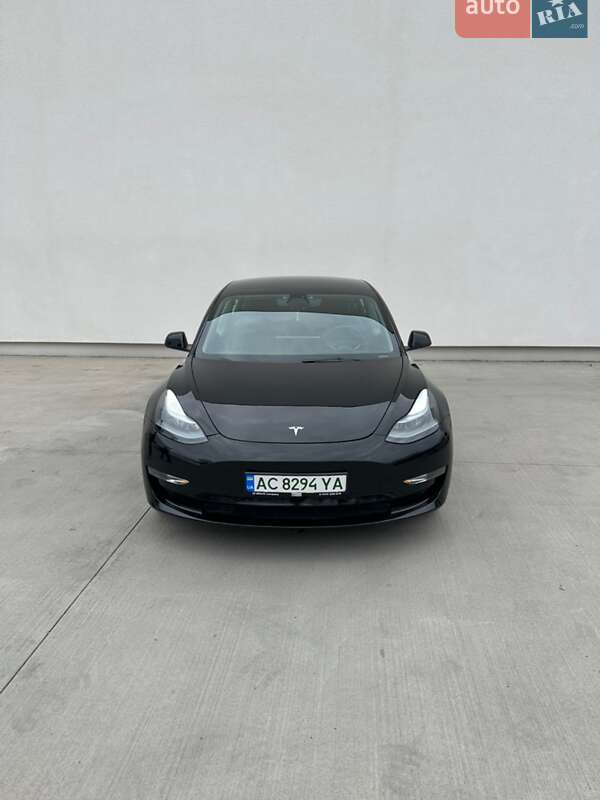 Седан Tesla Model 3 2022 в Ківерцях