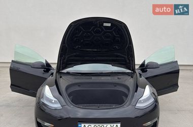 Седан Tesla Model 3 2022 в Ківерцях